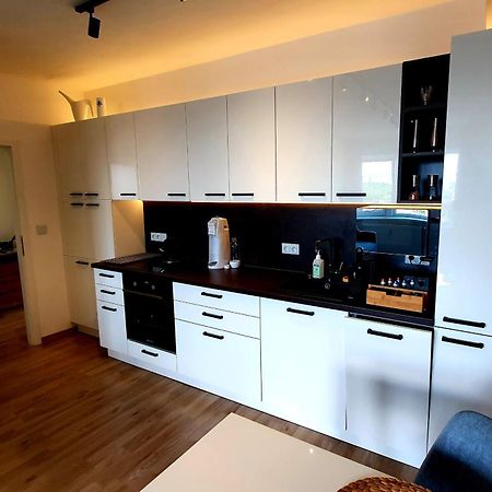 Luxury Apartment Vbloku Prag Exterior foto